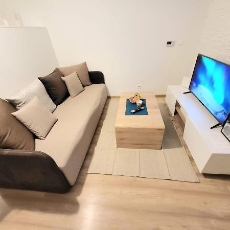Velky Apartman 3 ブラチスラヴァ エクステリア 写真