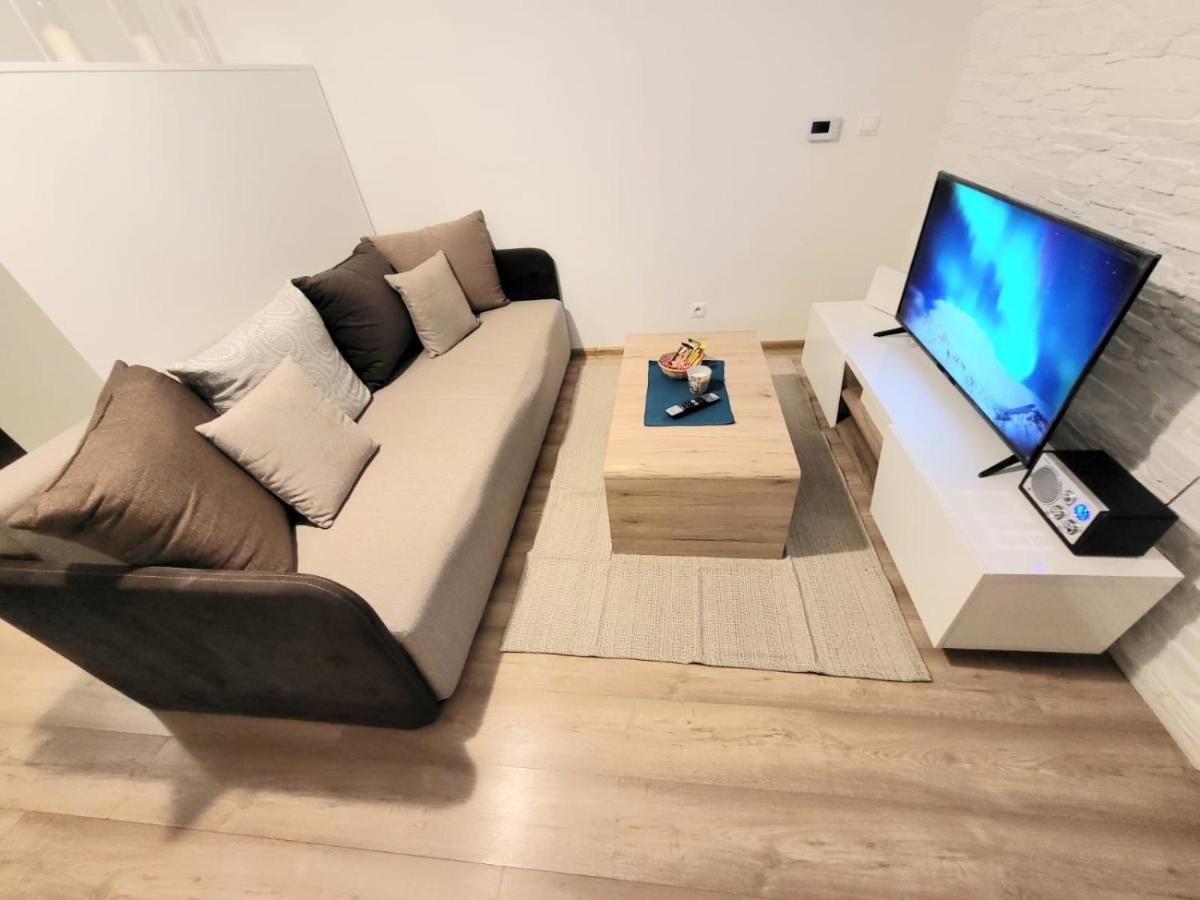 Velky Apartman 3 ブラチスラヴァ エクステリア 写真