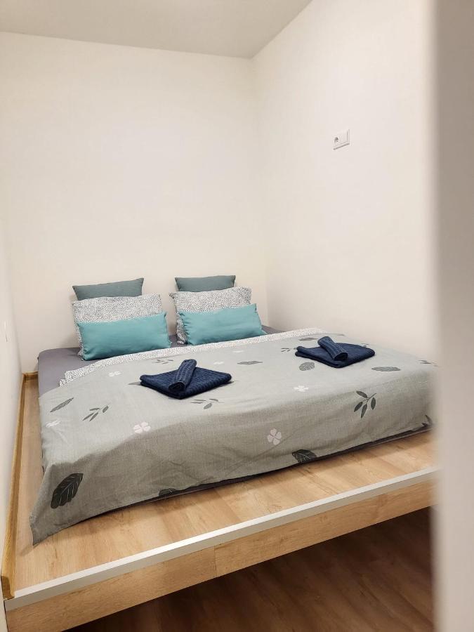 Velky Apartman 3 ブラチスラヴァ エクステリア 写真